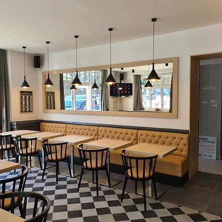Hotel-Cafe Du Trinquet Cambo-les-Bains Bagian luar foto
