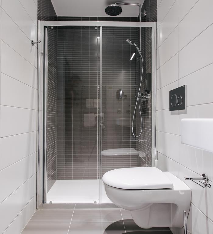 Hotel-Cafe Du Trinquet Cambo-les-Bains Bagian luar foto