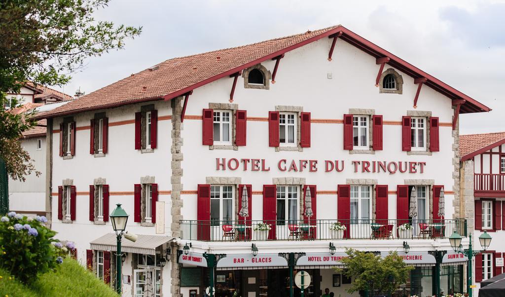 Hotel-Cafe Du Trinquet Cambo-les-Bains Bagian luar foto